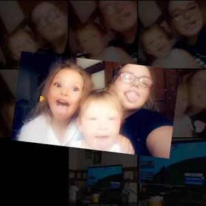 Meet your Posher, Arielle